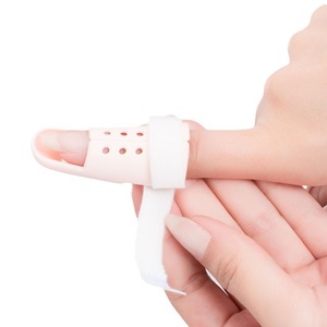 Attelle de fixation pour fracture du doigt, doigt courbé ou déformé, attelle de fixation pour déformité articulaire et gonflement, orthèse, doigt en plastique - Product Image 5