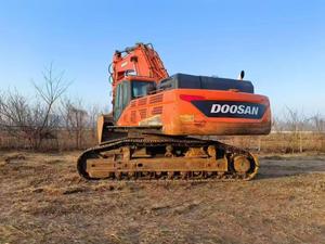 รถขุดดิน Doosan DX520LC รุ่นปี 2022 ขนาด 50 ตัน เครื่องยนต์คัมมินส์ พร้อมบุ้งขุด รถจักรกลหนักมือสอง - Product Image 4