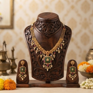 Conjunto de Collar y Pendientes de Perlas Chapados en Oro y Rodio para Mujer Prayom, Gargantilla en Capas, Jhumka, Regalo - Product Image 1