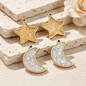 <span class=keywords><strong>Dina</strong></span> - Dijes Versátiles de Acero Inoxidable con Baño de Oro de 18K, Diseño de Estrella y Luna, Regalo de Boda, Accesorios de Joyería Personalizados al por Mayor - Product Image 1