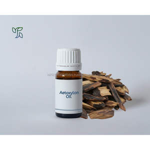 Aceite de madera de Aetoxylon de grado terapéutico orgánico 5ml Perfumería amaderada Aromaterapia Hidratante Proveedor a granel con OEM y ODM - Product Image 1