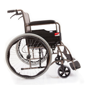 Fauteuil roulant manuel Yuyue H058B en aluminium pliable avec table pour personnes âgées et handicapées, usage médical - Product Image 2