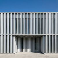 Système de bardage décoratif extérieur en aluminium à lamelles verticales pour la ventilation des bâtiments