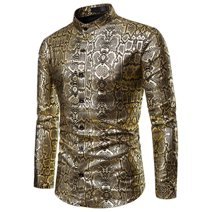 Novità 2025: <span class=keywords><strong>Camicia</strong></span> da <span class=keywords><strong>Uomo</strong></span> con Stampa Animalier Metallizzata Lucida, Maniche Lunghe, Colletto Alto, per Feste, Discoteche e Spettacoli, 100% Cotone - Product Image 3