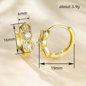 Orecchini Geometrici a Cerchio per Donne, Ear Cuff Scintillanti, Gioielli di Moda per Uso Quotidiano - Product Image 5