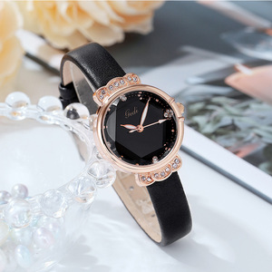 Nouvelle montre tendance pour femme, petite et raffinée, bracelet en cuir, élégante montre-bracelet pour femme sertie de diamants - Product Image 3