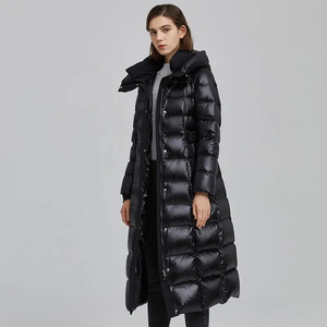 Veste d'hiver pour <span class=keywords><strong>femme</strong></span> OEM, <span class=keywords><strong>longue</strong></span>, coupe-vent, en duvet avec capuche, motif imprimé couleur vive, doudounes chaudes pour femmes - Product Image 3
