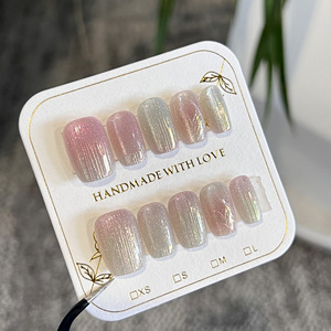 Uñas Postizas Hechas a Mano con Diseño Brillante y Elegante en Rosa, Uñas de Gel Removibles, Set de Manicura - Product Image 1