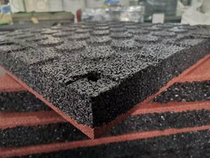 Tapis en caoutchouc SBR <span class=keywords><strong>pour</strong></span> extérieur Carrelage <span class=keywords><strong>de</strong></span> sol résistant au feu <span class=keywords><strong>pour</strong></span> <span class=keywords><strong>aire</strong></span> <span class=keywords><strong>de</strong></span> <span class=keywords><strong>jeux</strong></span> Sports Revêtement <span class=keywords><strong>de</strong></span> sol protecteur <span class=keywords><strong>pour</strong></span> <span class=keywords><strong>aire</strong></span> <span class=keywords><strong>de</strong></span> <span class=keywords><strong>jeux</strong></span> Carreaux en caoutchouc - Product Image 2