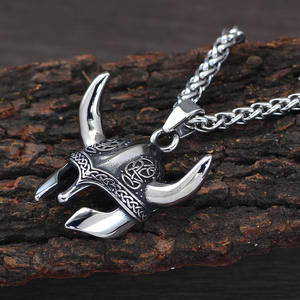 Nordique Viking guerrier alliage pendentif PE89 Vintage romain casque <span class=keywords><strong>Berserk</strong></span> pendentif pour hommes Cool bijoux cadeau - Product Image 6
