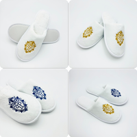 Chaussons jetables haut de gamme pour hôtels, en polaire corail blanc, semelle EVA, bout fermé, épaisseur 6 mm, durables, doux, pour adultes et enfants