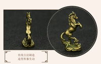CA380-3 en laiton Antique petits ornements pur cuivre zodiaque succès cheval bureau ornements artisanat