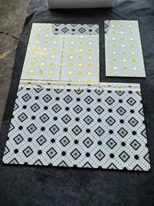 Piastrelle Decorative in Porcellana Dorata Effetto Tappeto - Product Image 3