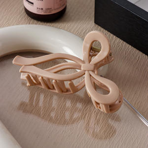 Pinza de pelo de silicona Flexible para mujer, pinzas de garra de silicona suave, protección anticolisión, pinzas duraderas para el cabello que pueden hacer su logotipo - Product Image 6