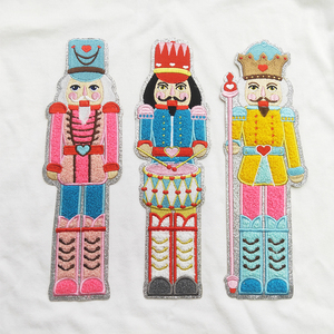 2025 Mới Tùy Chỉnh Số hóa Dịch Vụ Lớn Giáng Sinh Khổng Lồ Nutcracker Sequin Chenille Thêu Sắt Trên Các Bản Vá Lỗi Cho Quần Áo - Product Image 4