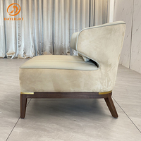 Mobilier de maison de luxe moderne nordique, chaise de loisirs beige en cuir véritable de style concis du milieu du siècle