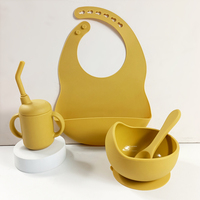 Bol alimentaire pour tout-petits en silicone de qualité alimentaire avec ventouse puissante, ensemble de vaisselle antidérapante pour enfants, tasse à bec incassable
