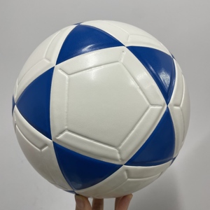 Ballon de football taille 5, ballon d'entraînement en cuir PU avec technologie de thermocollage - Product Image 1