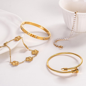 Bộ lắc tay 4 món mạ vàng 18K bằng thép không gỉ 316L, kiểu dáng thời trang zircon, thương hiệu Love Five Clover, dành cho nữ - Product Image 4