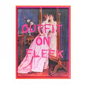 QUADRO OUTFIT CON CORNICE IN ACRILICO ROSA 30X40CM SP 5CM - Product Image 1