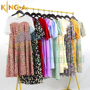 <span class=keywords><strong>KINGA</strong></span> Guangzhou Robes pour femmes Bea Code Bale Vêtements d'occasion mixtes Vêtements d'occasion de marque britannique - Product Image 4