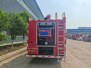 Nouveau petit <span class=keywords><strong>camion</strong></span>-citerne à eau Dongfeng 4*2 - Product Image 3