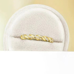 Anello a corda intrecciata da donna, design minimalista ed elegante, accessorio di moda per tutti i giorni. - Product Image 2