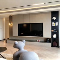 Mueble de TV empotrado en toda la pared, diseño personalizado, almacenamiento seguro