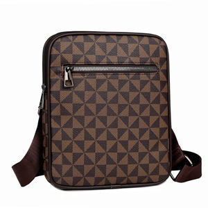 Nouveau sac de poitrine pour hommes en cuir PU décontracté à la mode coréenne à l'extérieur du sac à bandoulière pour hommes sac à bandoulière usage quotidien - Product Image 2