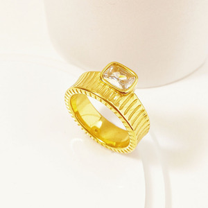 Meilleure vente Classique Or Femmes Réglable En Acier Inoxydable Antique Plaqué Or Bague de Bijoux de Mode - Product Image 1