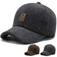 Fabricant de chapeaux personnalisés OEM – Casquette de baseball unisexe élégante pour l'hiver avec cache-oreilles en nylon épaissi
