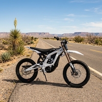 Großhandel Surron Light Bee X Light Bee 2 Hochgeschwindigkeits-Elektro-Offroad-E-Bike für Nordamerika Europa Lager Verfügbar CE COC