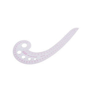 Regla curva de plástico Comma Ruler 3231 para la creación de patrones de prendas y herramientas de dibujo técnico - Product Image 2