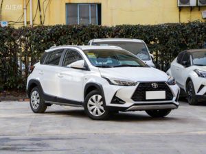 El <span class=keywords><strong>Toyota</strong></span> <span class=keywords><strong>Yaris</strong></span> L Atys Xuan X 1.5L CVT Leading Edition 2021 es un SUV <span class=keywords><strong>crossover</strong></span> de dos puertas desarrollado sobre la plataforma Atys. - Product Image 3