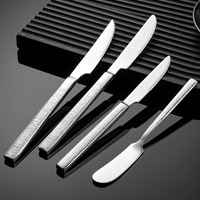 Dinyong OEM/ODM – Ensemble de couverts élégants en acier inoxydable pour mariage, manche carré, motif martelé, poli miroir, écologique et durable