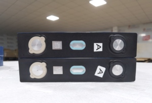 Starmax Calb 3.2V 125Ahリチウムイオンバッテリー3.2VLifepo4バッテリーセル太陽光発電システム用 - Product Image 4