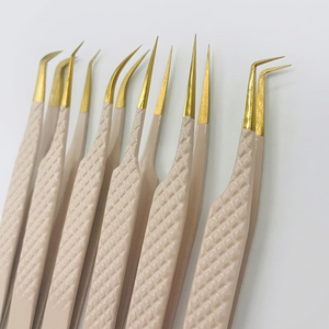 Pince à cils japonaise durable en acier inoxydable à poignée diamantée Nude Gold Private Logo Pince à cils à volume pointu sans fibres - Product Image 1
