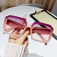 Lunettes de Soleil Haut de Gamme Personnalisées Tendance Carrées Classiques Anti-Ultraviolets Anti-Éblouissement