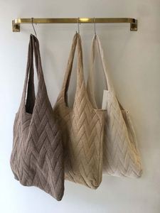 Fashion Handbag Crochet Shoulder Bag Large Capacity Wool Knitted Tote Bag - Product Image 2