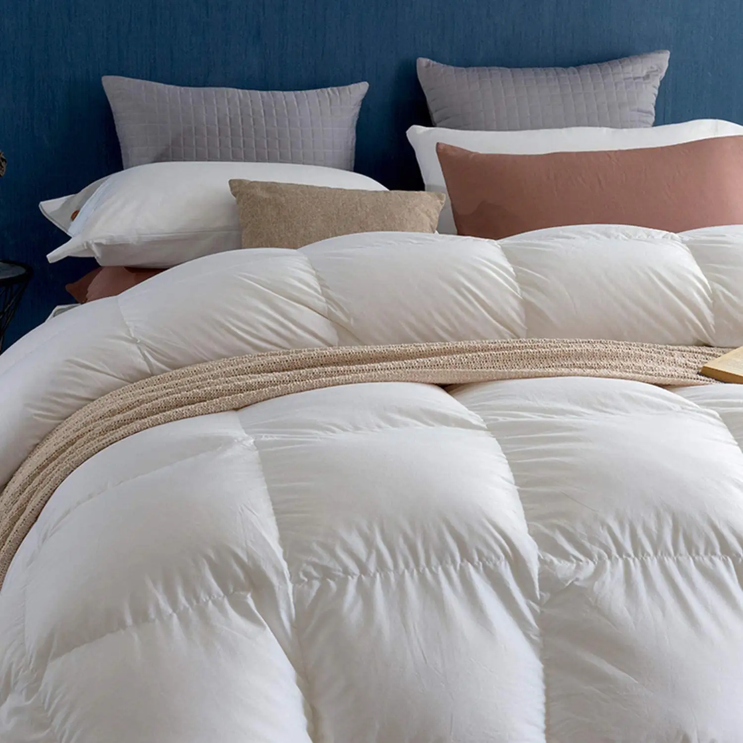 Hotel Comforter Bedding Set 100% Microfiber Warm And Soft Quilt Custom Autumn Winter Quilt Core