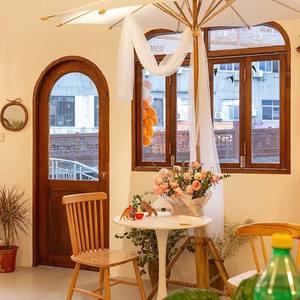 Marco de Ventana Plegable Color Nogal, Marco de Puerta Interior con Bisagras Estilo Antiguo, Origen Shandong - Product Image 2