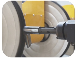 Sei assi e quattro stazioni 4 manipolatori macchina di lucidatura Cnc per lucidatura automatica quattro pezzi in una sola volta - Product Image 4