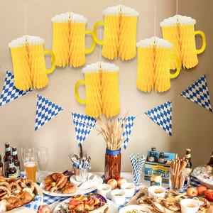 Kit de décoration <span class=keywords><strong>DM</strong></span> Oktoberfest : Tasses à bière, décorations murales en nid d'abeille, bannière triangulaire à carreaux bavarois, pour le festival de la bière allemande et les fêtes - Product Image 1