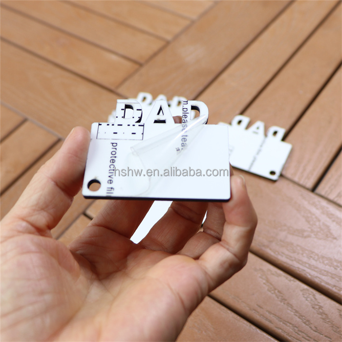 50x60x3mm (avec films de protection)