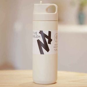 Modern Stainless Steel <b>Cup</b> With Vacuum Insulation and Metal Bottle Capacity of 600Ml for Travel Use - Product Image 1