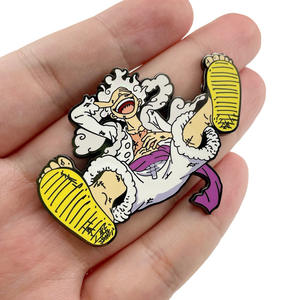 アニメモンキーDのファンのための2つのデザインの高品質の磨かれた合金ブローチピン。ギフトとしてニカのステータスのルフィ - Product Image 4