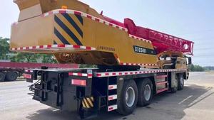 Grue d'occasion STC500H 50 tonnes Shanghai STC SAC en bon état à prix réduit - Vente chaude - Product Image 2
