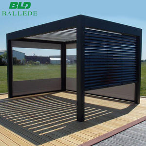 Pergola bioclimatique motorisée en aluminium avec lames orientables imperméables et réglables, blanche avec pare-soleil - Product Image 6