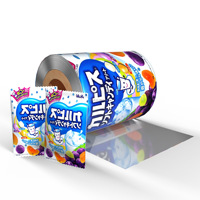 Rouleau de film alimentaire en aluminium imprimé personnalisé coloré de qualité alimentaire pour chocolat, lait, bonbons, biscuits, emballage résistant à l'humidité