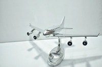 Décoration de table en forme d'avion plaqué argent pour vitrine et aménagement intérieur – Vente en gros
